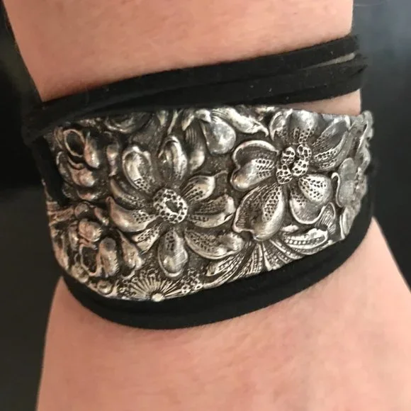Sterling Silver Cuff Bracelet Leather Yoga Wrap Tie Antique Floral 925 Victorian - Picture 1 of 7